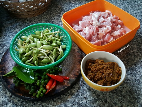 ผัดเผ็ดเนื้อลูกเหรียง ผัดเผ็ดเนื้อลูกเหรียง