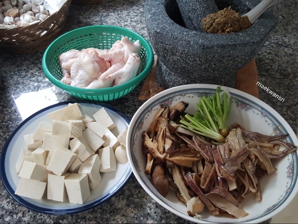 ก๋วยเตี๋ยวทรงเครื่อง ก๋วยเตี๋ยวทรงเครื่อง