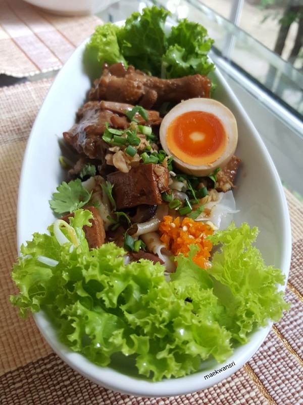 ก๋วยเตี๋ยวทรงเครื่อง ก๋วยเตี๋ยวทรงเครื่อง