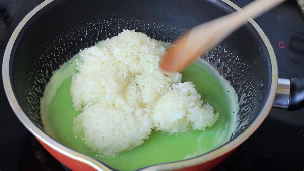 ข้าวเหนียวแก้วนมสด ข้าวเหนียวแก้วนมสด