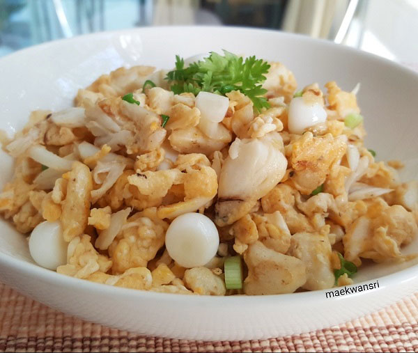เนื้อปูผัดไข่ เนื้อปูผัดไข่