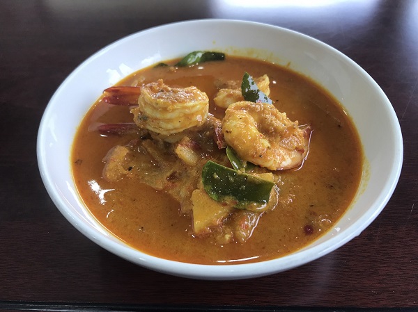 แกงคั่วกุ้งสับปะรด แกงคั่วกุ้งสับปะรด