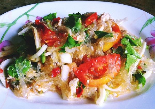 เมนูยำ ยำวุ้นเส้น (สูตรใช้ผงน้ำยำ)