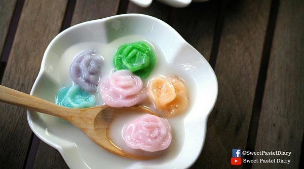 บัวลอยกุหลาบ 5 สี บัวลอยกุหลาบ 5 สี