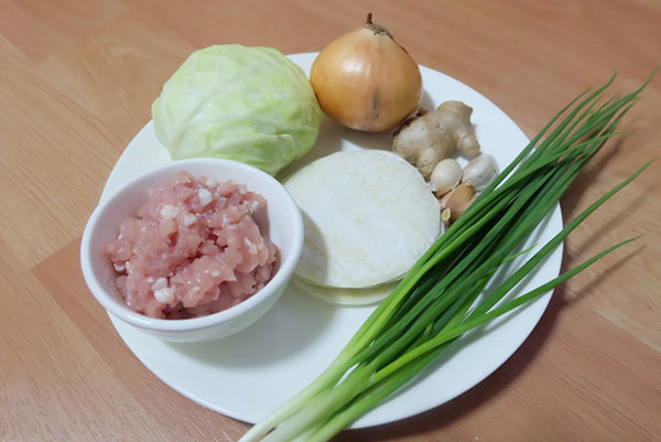 เกี๊ยวซ่าถาด เกี๊ยวซ่าถาด