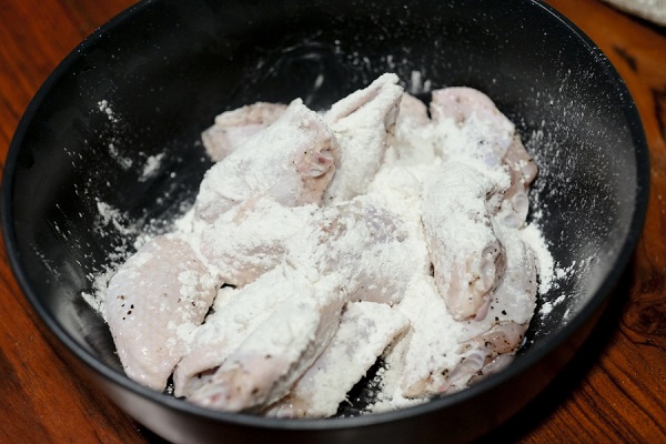 ปีกไก่ทอดซอสสุกี้ ปีกไก่ทอดซอสสุกี้