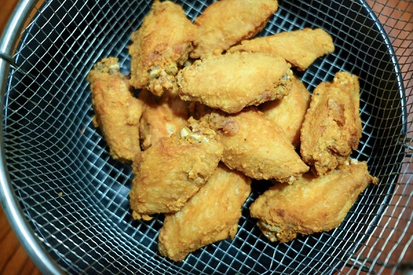 ปีกไก่ทอดซอสสุกี้ ปีกไก่ทอดซอสสุกี้