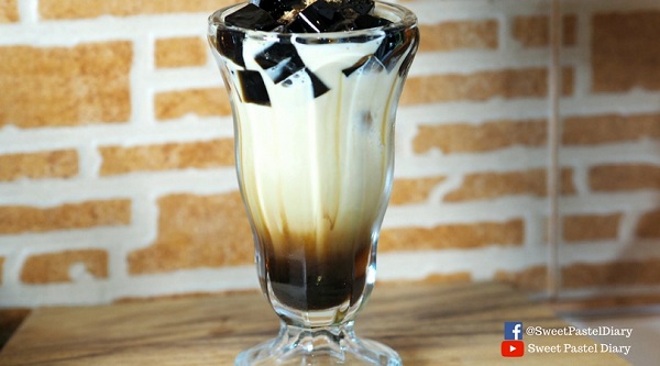 เฉาก๊วยนมสดเกล็ดหิมะคาราเมล เฉาก๊วยนมสดเกล็ดหิมะคาราเมล