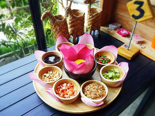 ตลาดน้ำทุ่งบัวแดง ตลาดน้ำทุ่งบัวแดง