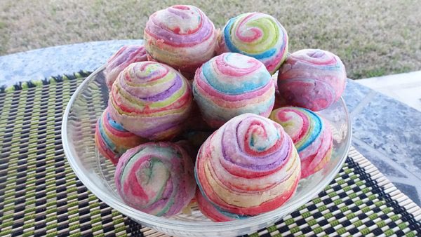 9 สูตรทำขนมสีรุ้ง 9 สูตรทำขนมสีรุ้ง
