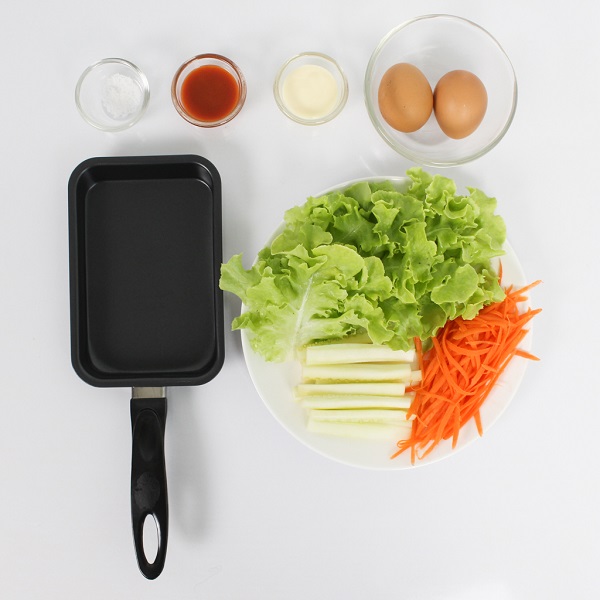 ผักรวมมิตรห่อไข่ ผักรวมมิตรห่อไข่