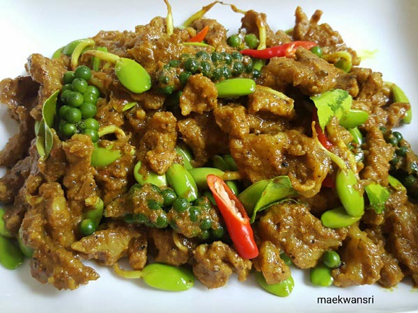 ผัดเผ็ดเนื้อลูกเหรียง ผัดเผ็ดเนื้อลูกเหรียง