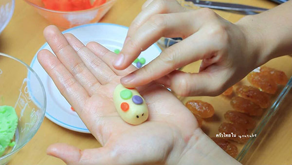 คุกกี้ตัวหนอนสอดไส้สับปะรด คุกกี้ตัวหนอนสอดไส้สับปะรด