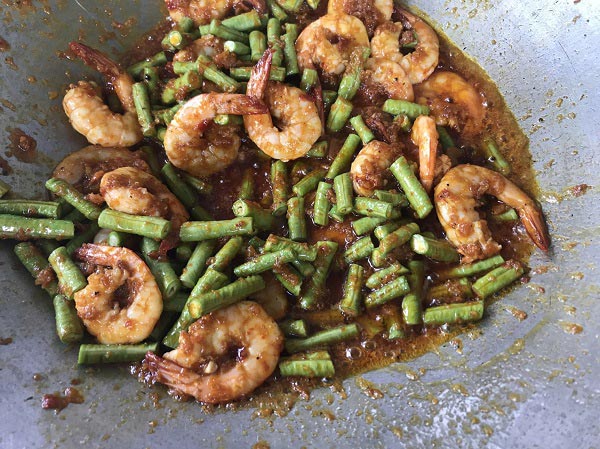 กุ้งผัดพริกขิง กุ้งผัดพริกขิง