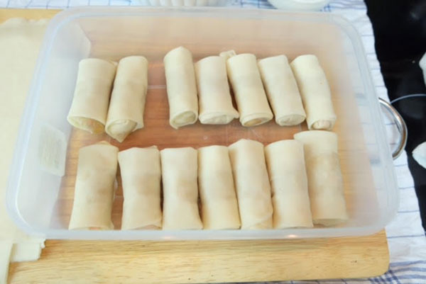 เปาะเปี๊ยะทอดไส้วุ้นเส้นหมูสับ เปาะเปี๊ยะทอดไส้วุ้นเส้นหมูสับ