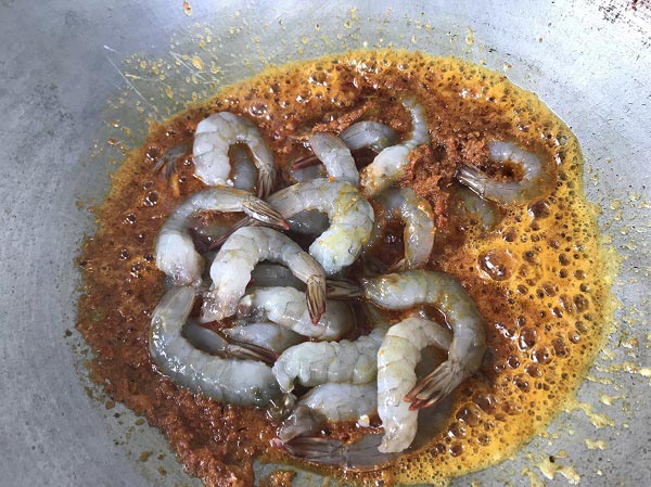 กุ้งผัดพริกขิง กุ้งผัดพริกขิง