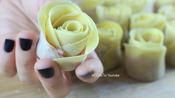 ขนมจีบดอกกุหลาบ ขนมจีบดอกกุหลาบ