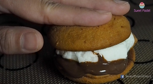 S mores Whoopie Pie S mores Whoopie Pie