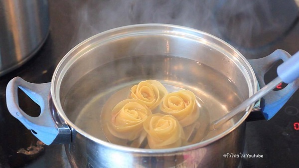 ขนมจีบดอกกุหลาบ ขนมจีบดอกกุหลาบ