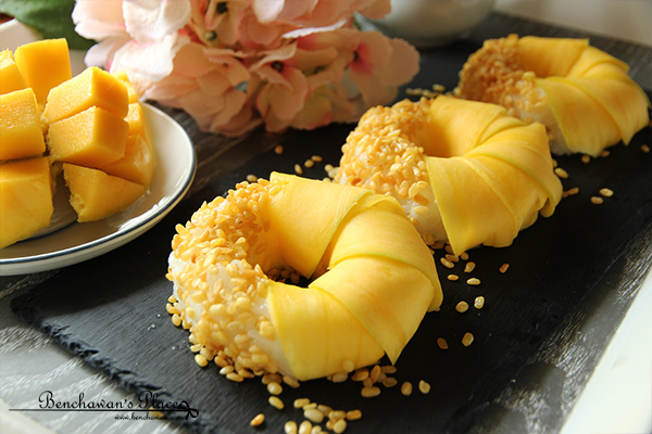 โดนัทข้าวเหนียวมะม่วง โดนัทข้าวเหนียวมะม่วง