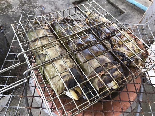 ปลาสำลีทอดราดน้ำยำมะม่วง ปลาสำลีทอดราดน้ำยำมะม่วง