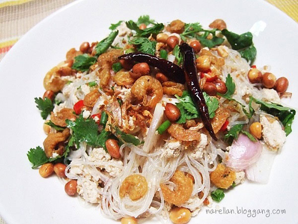 15 สูตรอาหารเย็นไม่อ้วน 15 สูตรอาหารเย็นไม่อ้วน