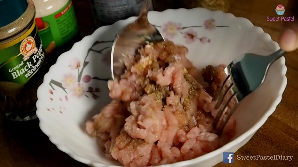 ขนมปังหน้าหมู ขนมปังหน้าหมู