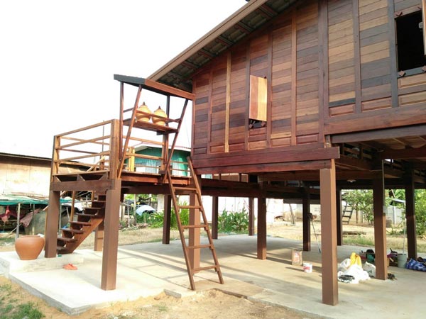 บ้านไม้ชั้นเดียวใต้ถุนสูง บ้านไม้ชั้นเดียวใต้ถุนสูง