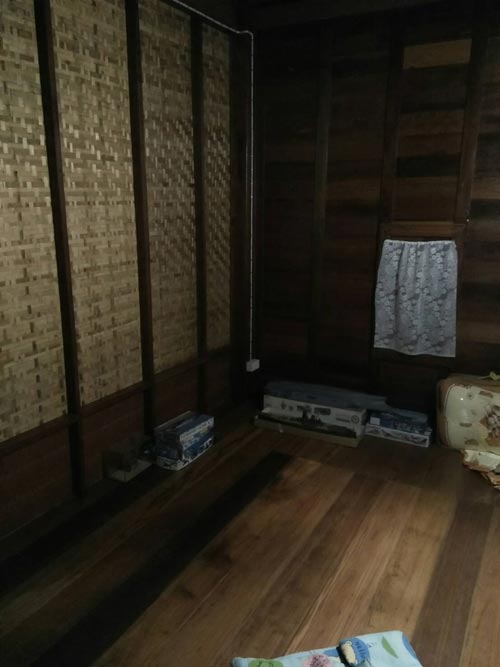 บ้านไม้ชั้นเดียวใต้ถุนสูง บ้านไม้ชั้นเดียวใต้ถุนสูง