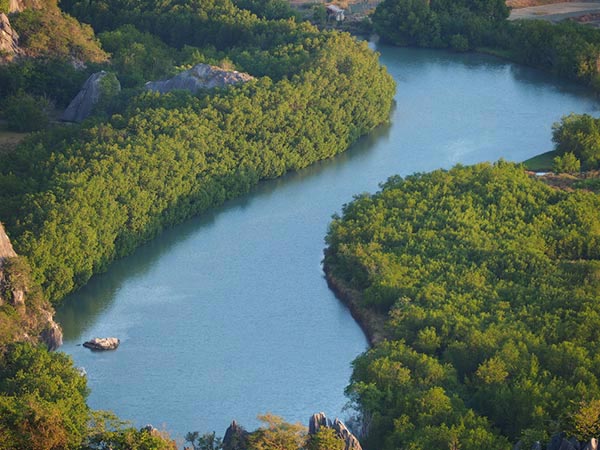 ปฏิทินท่องเที่ยวอุทยานแห่งชาติ 2561 ปฏิทินท่องเที่ยวอุทยานแห่งชาติ 2561