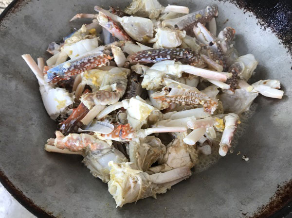 ปูม้าผัดผงกะหรี่ ปูม้าผัดผงกะหรี่