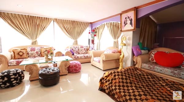 บ้านดาราตลก บ้านดาราตลก