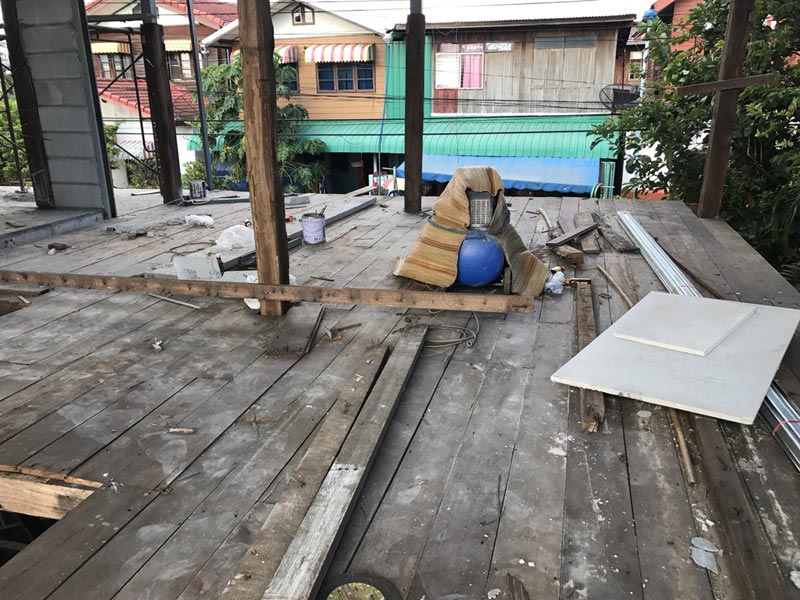 รีโนเวทบ้านครึ่งปูนครึ่งไม้ 2 ชั้น รีโนเวทบ้านครึ่งปูนครึ่งไม้ 2 ชั้น