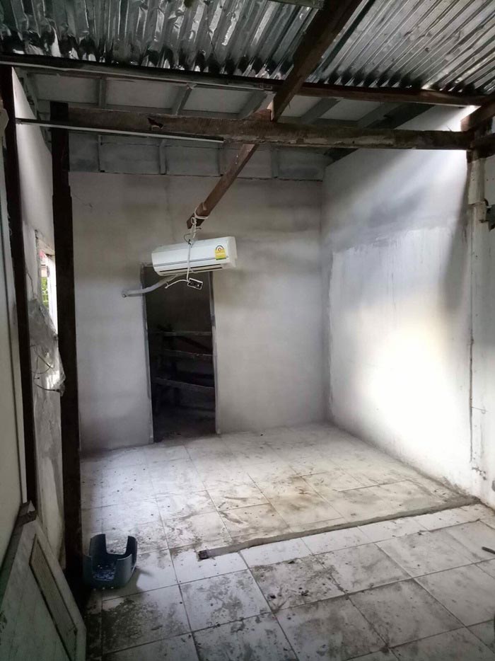 รีโนเวทบ้านครึ่งปูนครึ่งไม้ 2 ชั้น รีโนเวทบ้านครึ่งปูนครึ่งไม้ 2 ชั้น