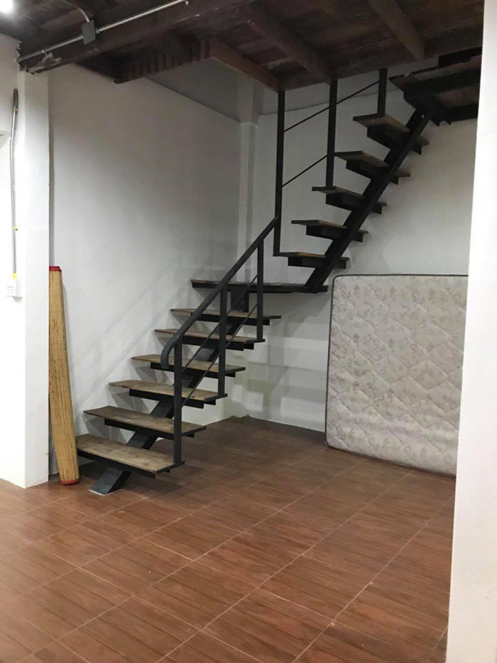 รีโนเวทบ้านครึ่งปูนครึ่งไม้ 2 ชั้น รีโนเวทบ้านครึ่งปูนครึ่งไม้ 2 ชั้น
