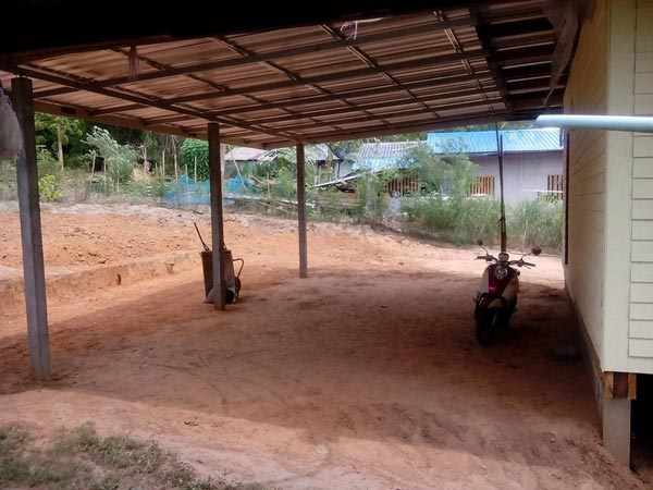 บ้านชั้นเดียวครึ่งปูนครึ่งไม้ บ้านชั้นเดียวครึ่งปูนครึ่งไม้