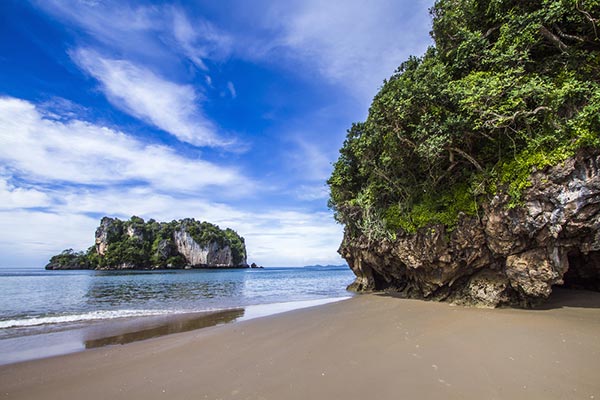 ปฏิทินท่องเที่ยวอุทยานแห่งชาติ 2561 ปฏิทินท่องเที่ยวอุทยานแห่งชาติ 2561