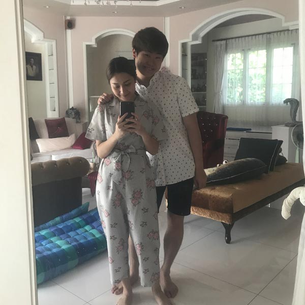 บ้านดาราตลก บ้านดาราตลก