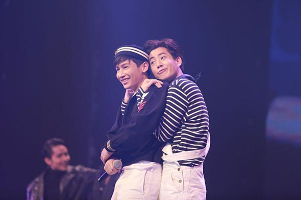 Y I LOVE YOU FAN PARTY Y I LOVE YOU FAN PARTY