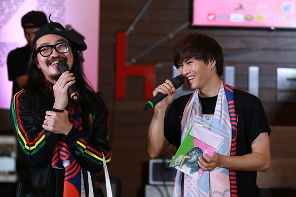 CAT EXPO 4 คนเล็ก เพลงโต CAT EXPO 4 คนเล็ก เพลงโต