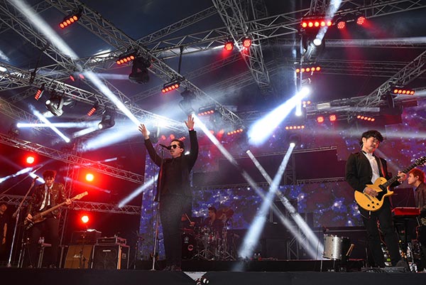CAT EXPO 4 คนเล็ก เพลงโต CAT EXPO 4 คนเล็ก เพลงโต