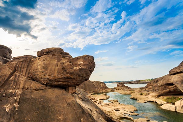 สามพันโบก สามพันโบก
