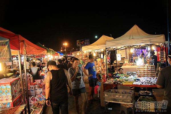 ตลาดคนเดินสายใต้ใหม่ ตลาดคนเดินสายใต้ใหม่
