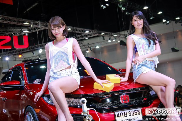 พริตตี้ล้างรถ auto salon 2017 พริตตี้ล้างรถ auto salon 2017