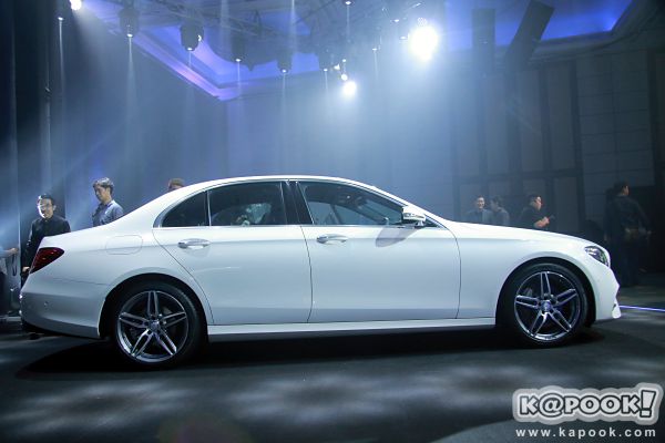 E 220 d AMG Dynamic E 220 d AMG Dynamic