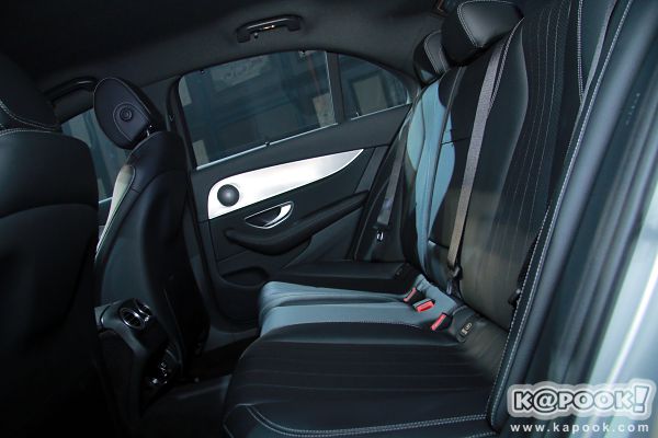 E 220 d AMG Dynamic E 220 d AMG Dynamic