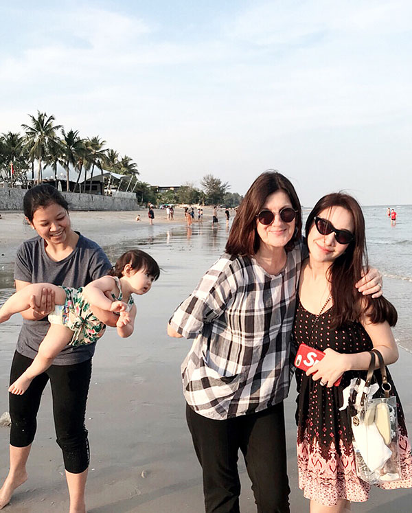 พลอย ภรรยาเจจินตัย พลอย ภรรยาเจจินตัย