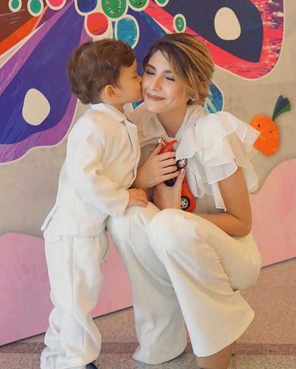 ซาร่า คาซิงกินี ซาร่า คาซิงกินี