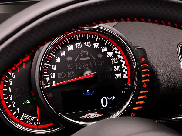 MINI JCW Clubman 2017 MINI JCW Clubman 2017