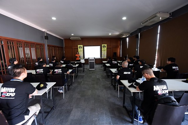 โครงการ ขับเป็น...ขับปลอดภัย กับ สื่อสากล โครงการ ขับเป็น...ขับปลอดภัย กับ สื่อสากล